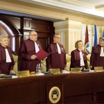 CCR este așteptată cu un verdict privind legea pensiilor speciale ale magistraților.