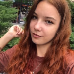 O tânără de 18 ani a fost găsită moartă într-o locuință din Tulcea. Ce ipoteze se iau în calcul