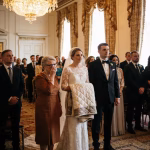 I-am oferit nepotului meu la nuntă un cadou cusut cu mâinile mele