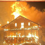 Incendiu la un internat din Kenya: 16 eleve moarte, 74 rănite
